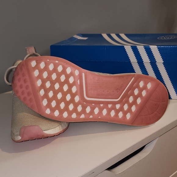 Women's Adidas NMD_R1 - Picture 3 of 3